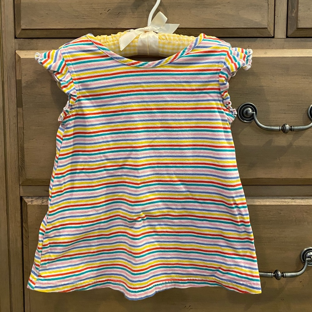 Girls Adventure Wear t-shirt, size 5
